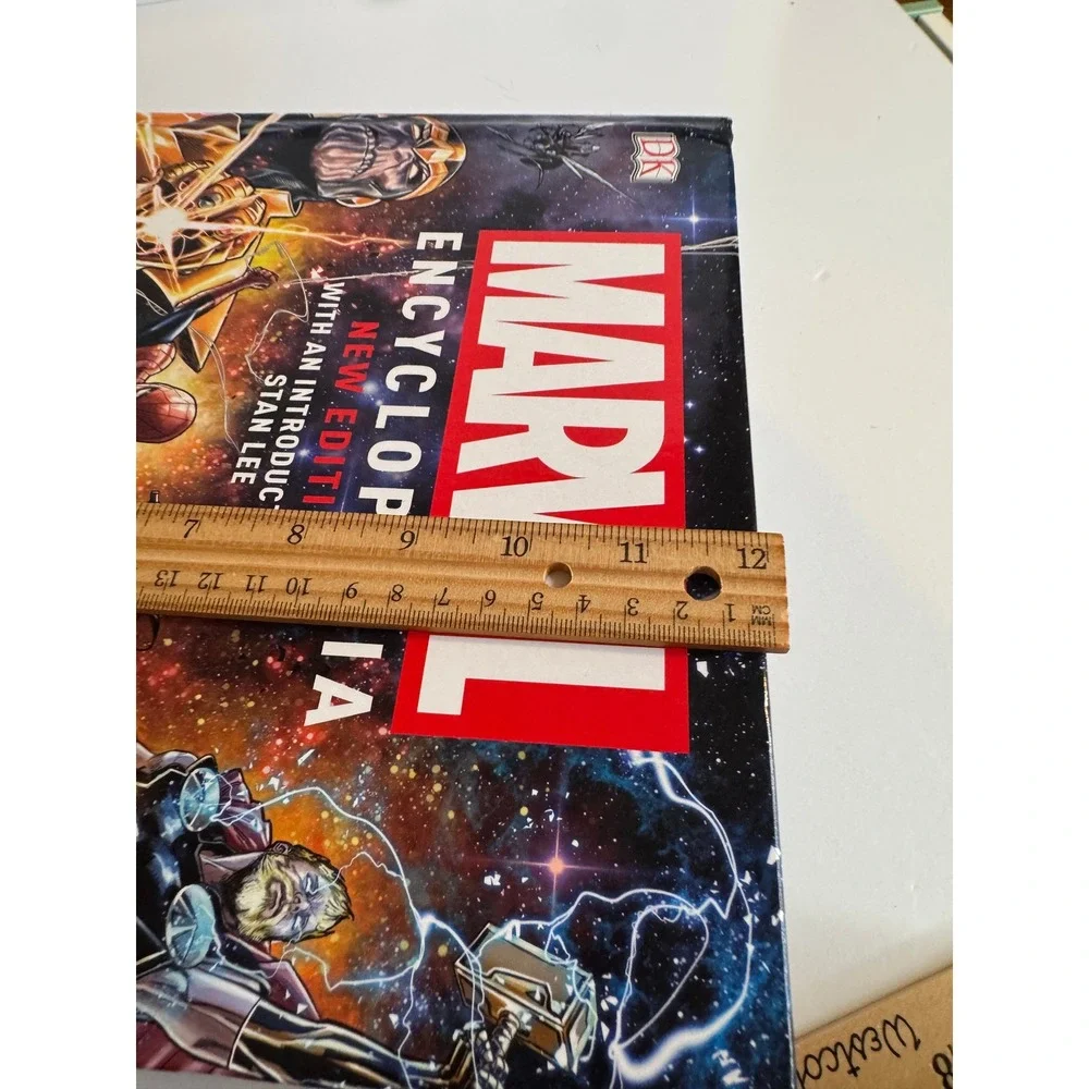 Marvel Encyclopedia New Edition DK Hardcover 2019 Stan‎ Lee Introduction